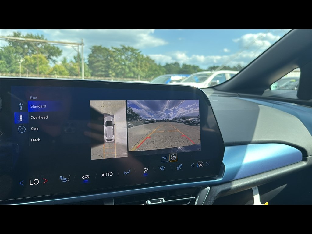 2025 Chevrolet Equinox EV 1LT - Photo 18