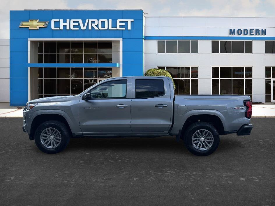 Used 2026 Sterling Gray Metallic Chevrolet 4WD LT image 2