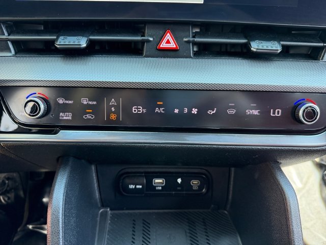 Used 2023 Black Kia SX-Prestige image 22