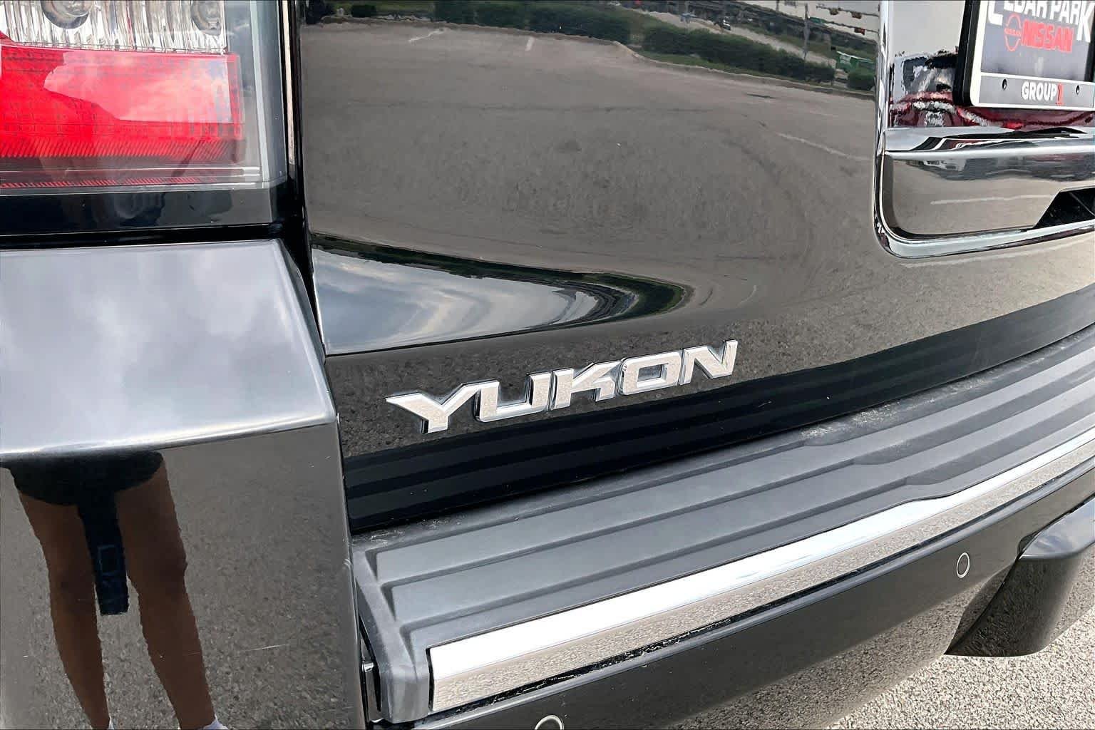 Used 2018 Onyx Black GMC Denali image 10