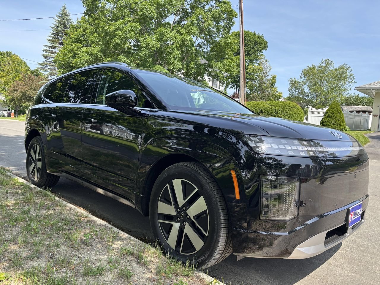 New 2026 Abyss Black Hyundai SEL image 7