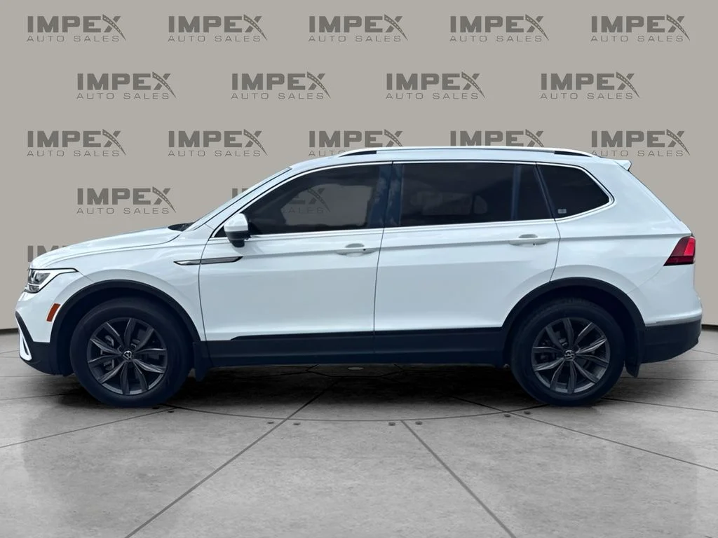 Used 2022 White Volkswagen 2.0T SE image 2