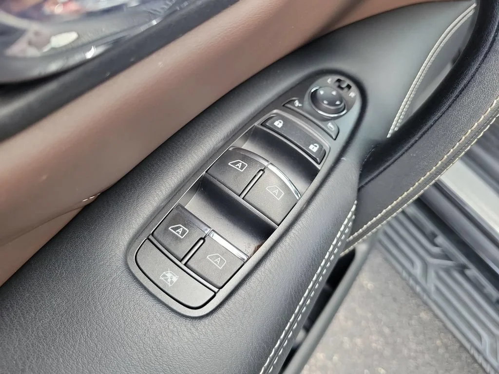 Used 2023 Black INFINITI PREMIUM SELECT image 24