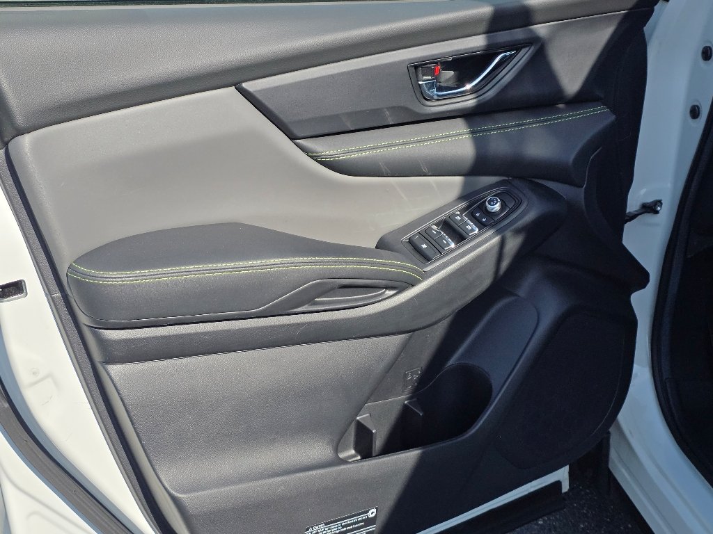 Used 2023 Crystal White Pearl Subaru Onyx Edition image 35
