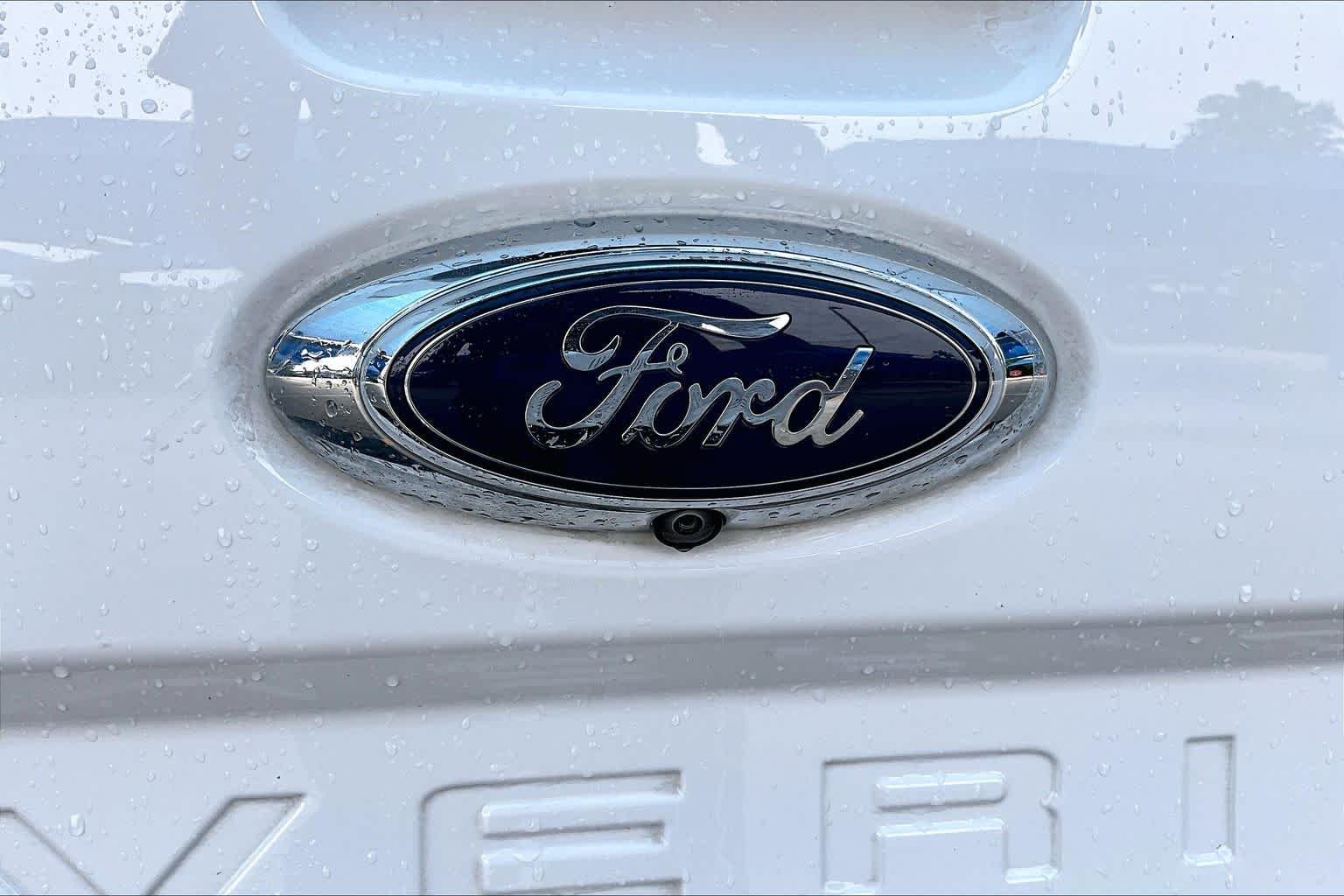 Used 2022 Oxford White Ford XLT image 30