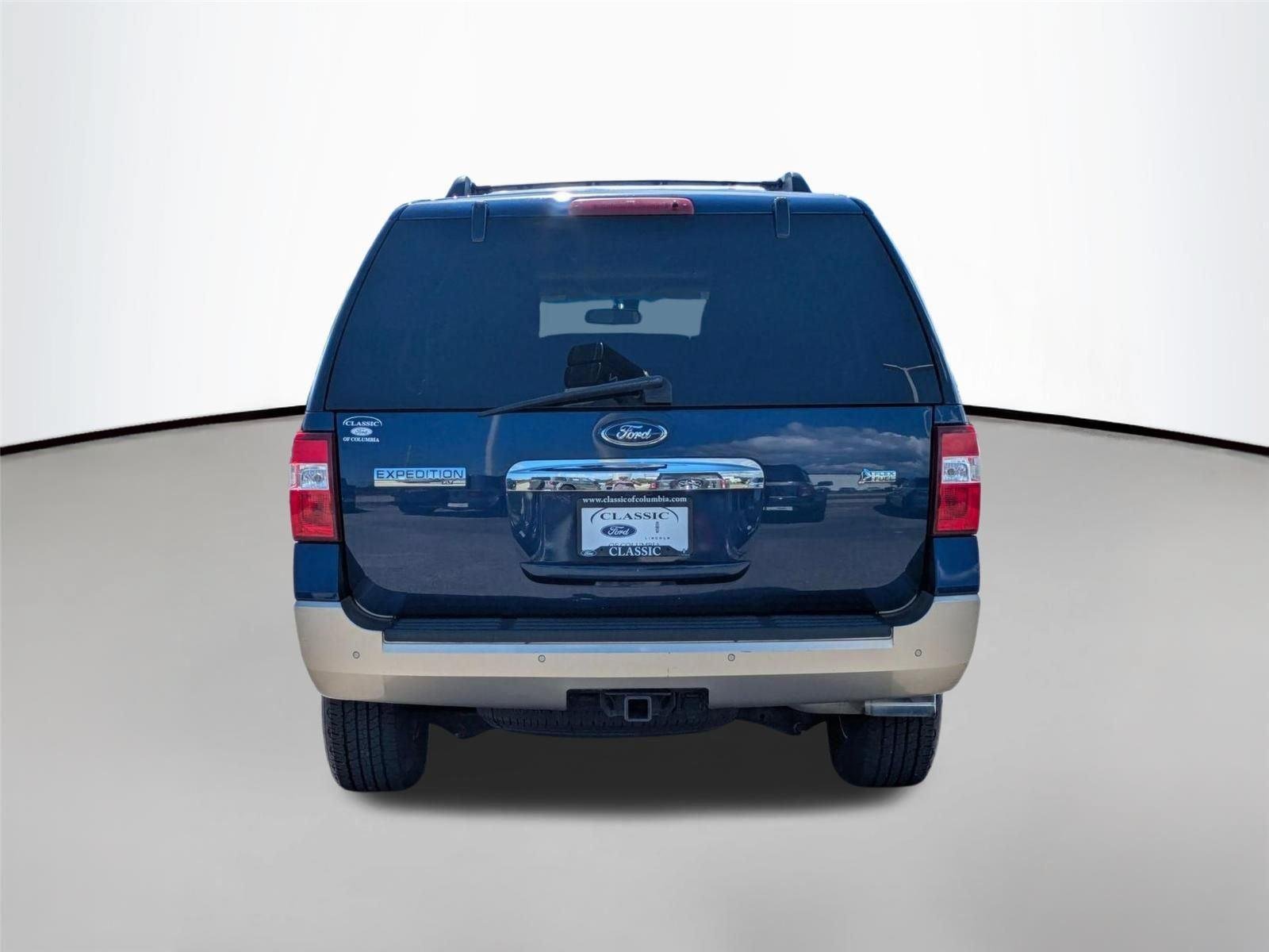 Used 2012 Dark Blue Pearl Metallic Ford XLT image 6
