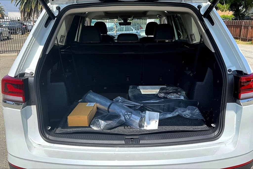 2026 Volkswagen Atlas SE w/Tech - Photo 26
