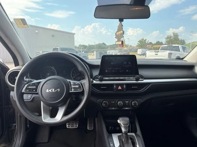 Used 2022 Gray Kia LXS image 10