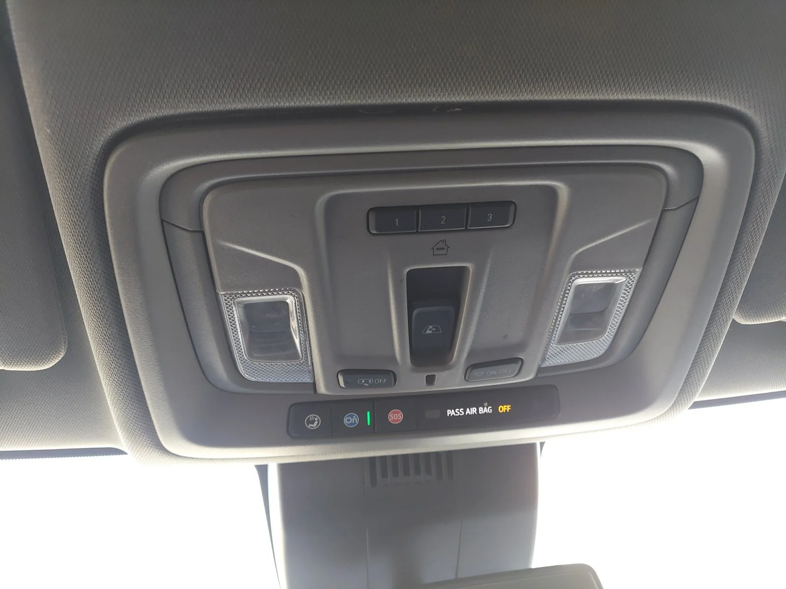 Used 2023 Summit White GMC Elevation image 19