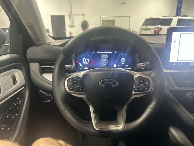 New 2026 Agate Black Metallic Ford Active image 15