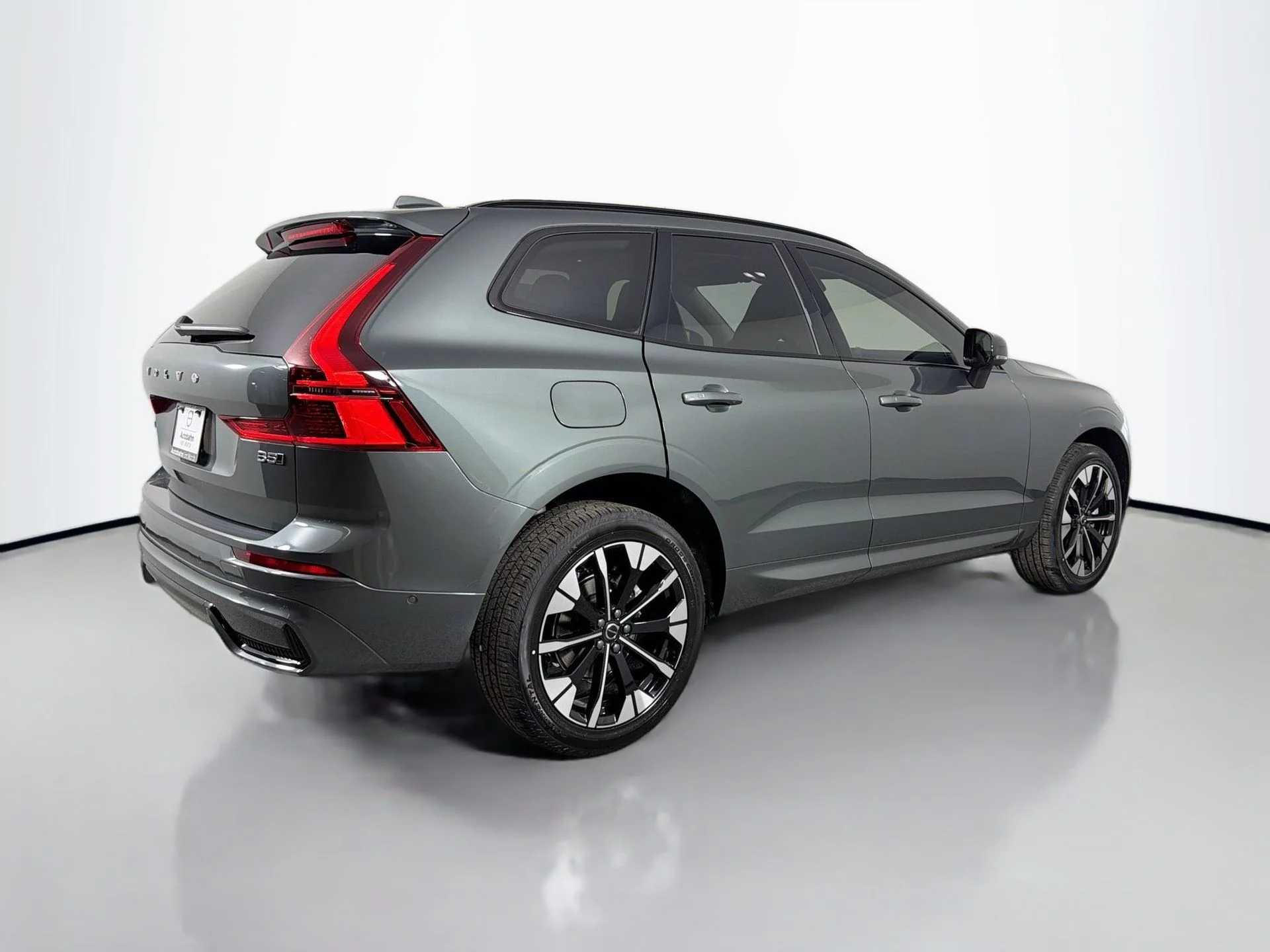 New 2026 Forest Lake Volvo Plus image 5