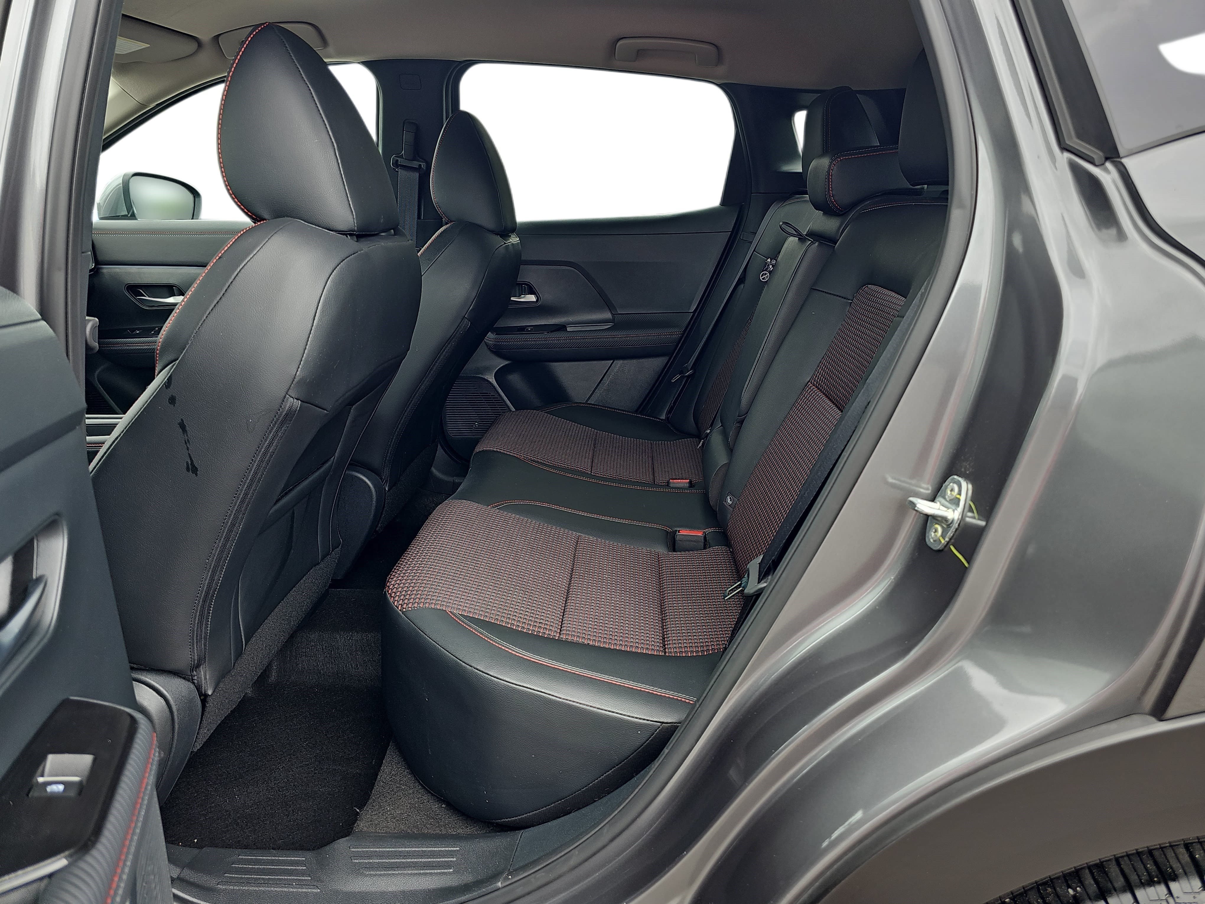 Used 2025 Gun Metallic Nissan SR image 10