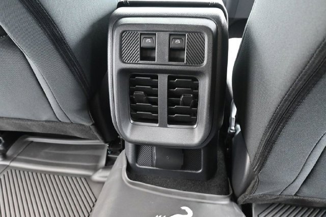 New 2026 Avalanche Gray Ford Base image 32