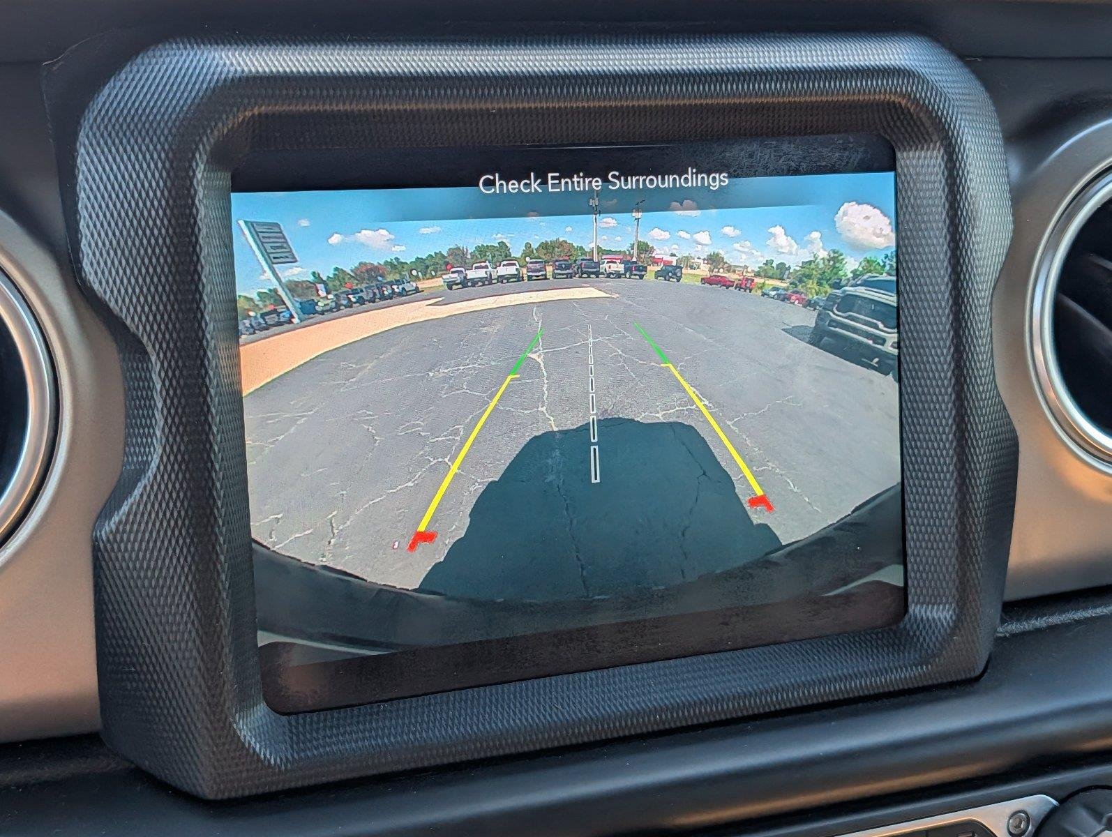 Used 2020 Sting-Gray Clearcoat Jeep Rubicon image 17