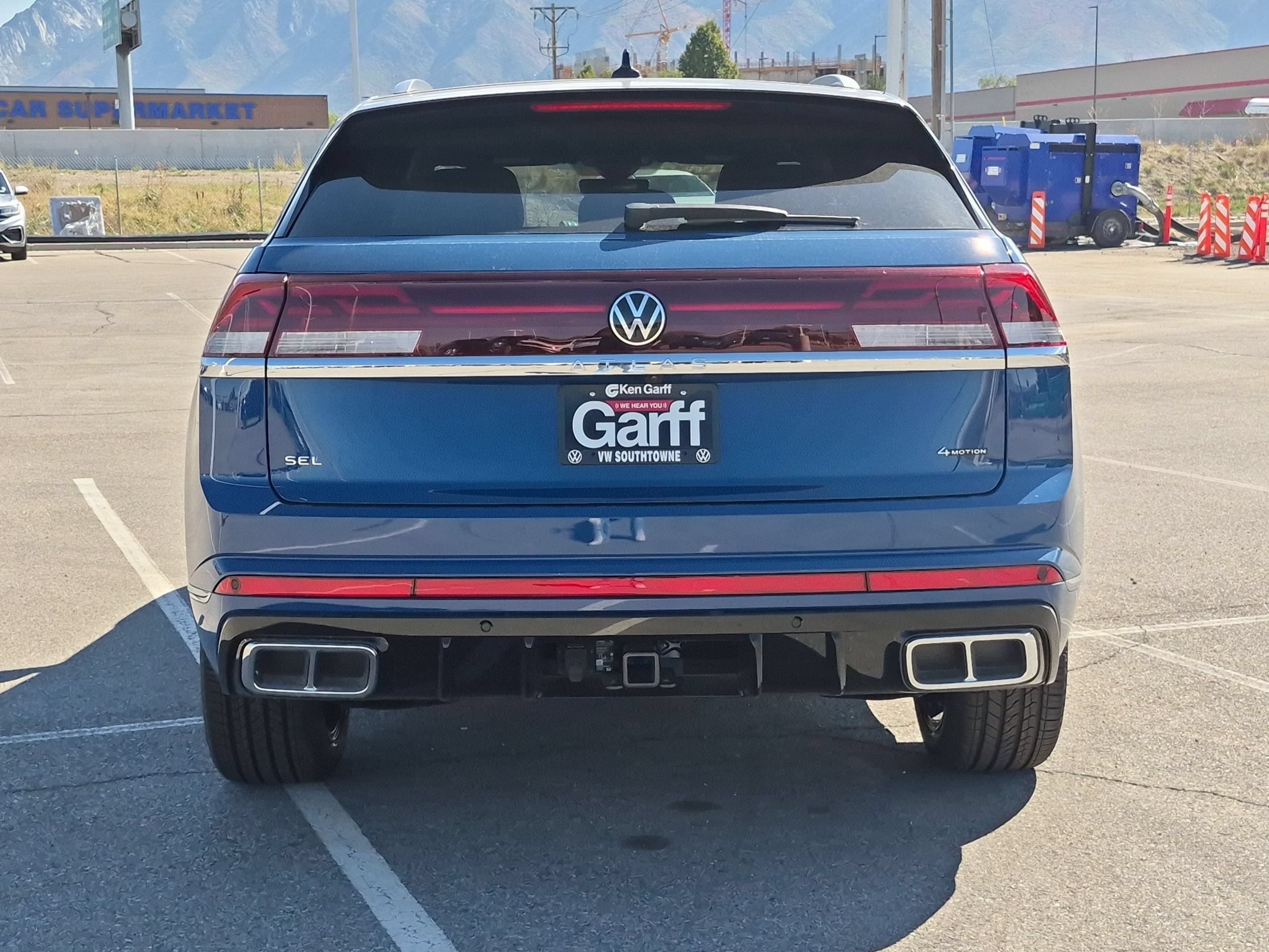 New 2026 Mountain Lake Blue Metallic Volkswagen 2.0T SEL Premium R-Line image 4