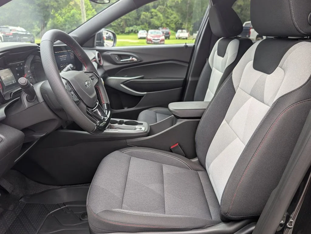 2026 Chevrolet Trax RS - Photo 15