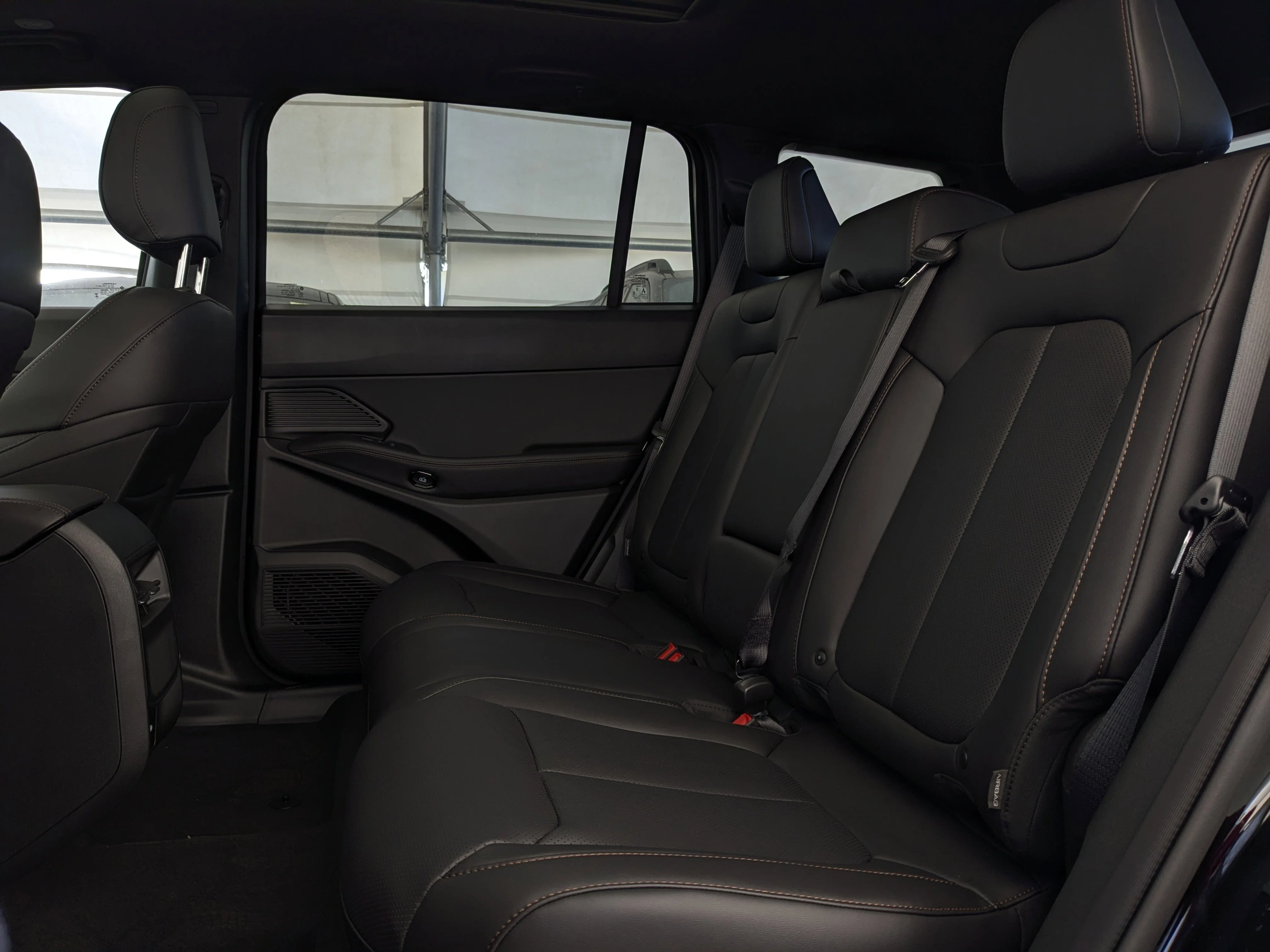 New 2026 Black Jeep Limited - - Limited Pkg (23G) - Mopar Interior Protection Pkg - Dual?Pane Panoramic Sunroof - Compac image 27