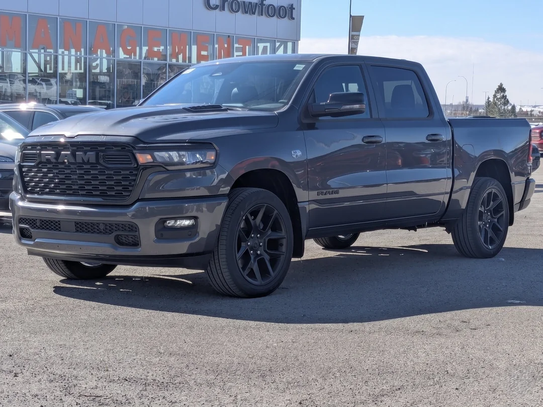 New 2026 Grey RAM Sport - - Night Edition - Sport Lvl 1 Grp - 5.7L HEMI V8 eTorque - Pano Sunroof & More! image 4
