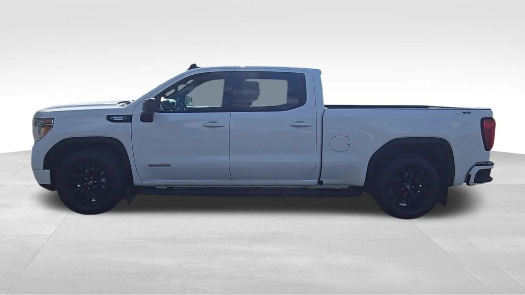 Used 2021 White GMC Elevation image 5