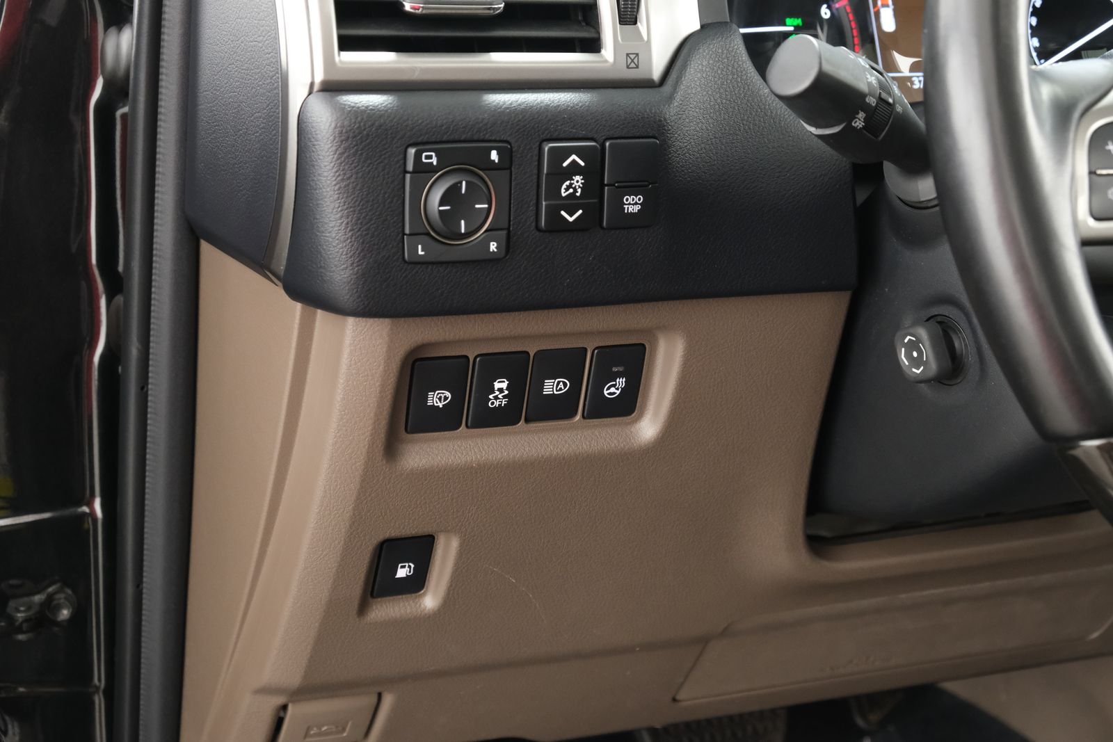 Used 2023 Caviar Lexus 460 image 28