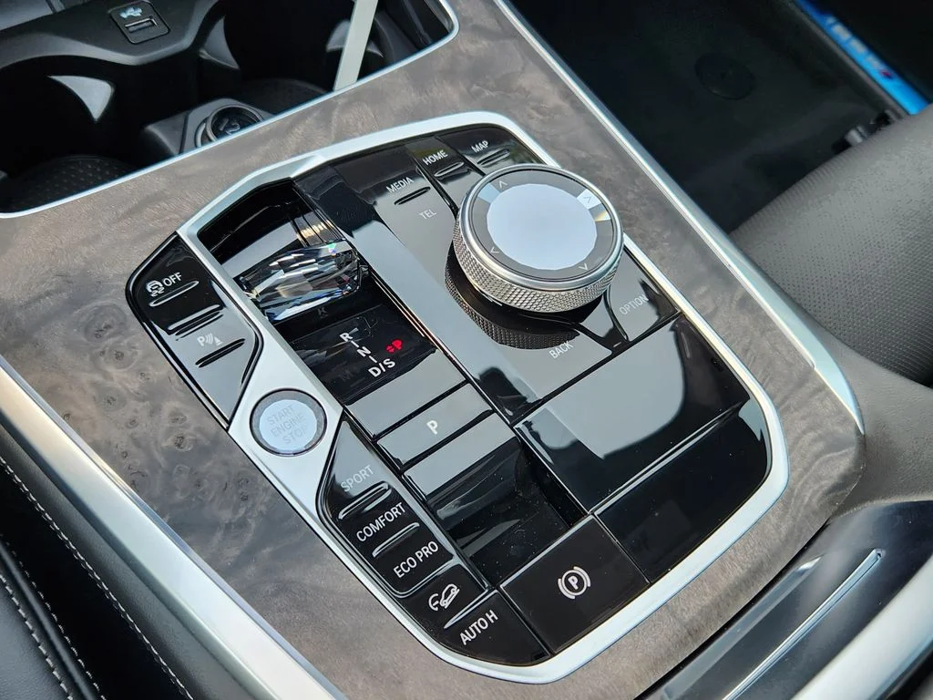 New 2026 Black Sapphire Metallic BMW M60i image 19