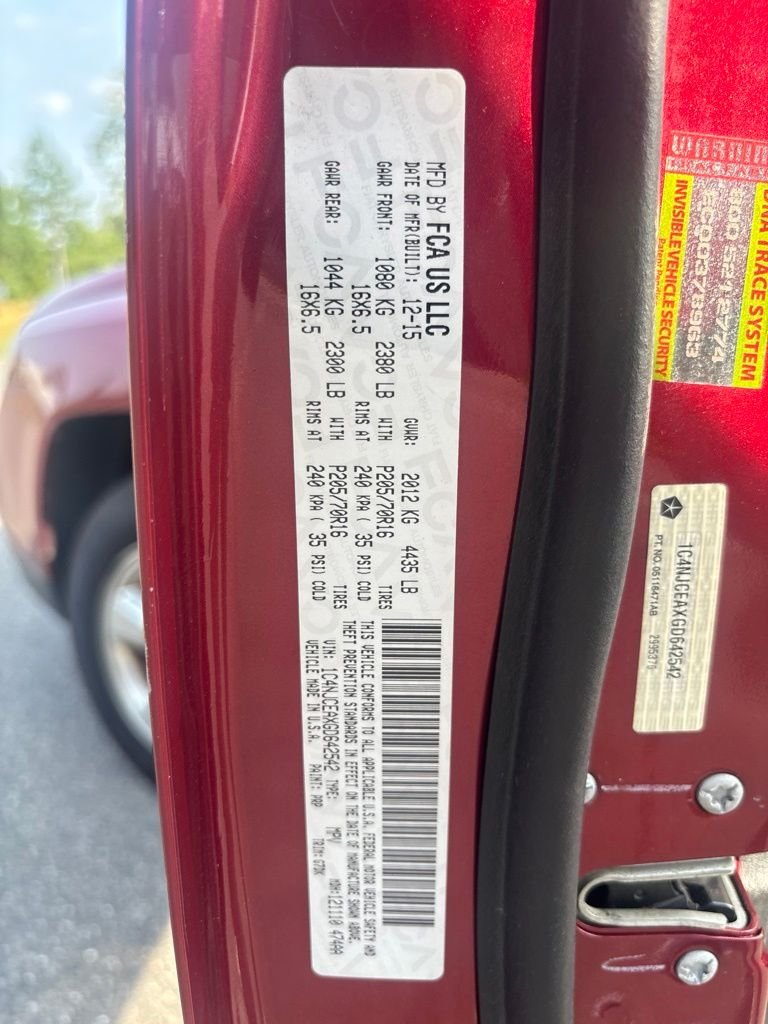 Used 2016 Red Jeep Latitude image 14