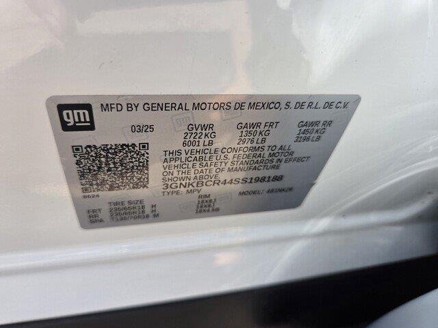 Used 2025 Summit White Chevrolet LT image 35