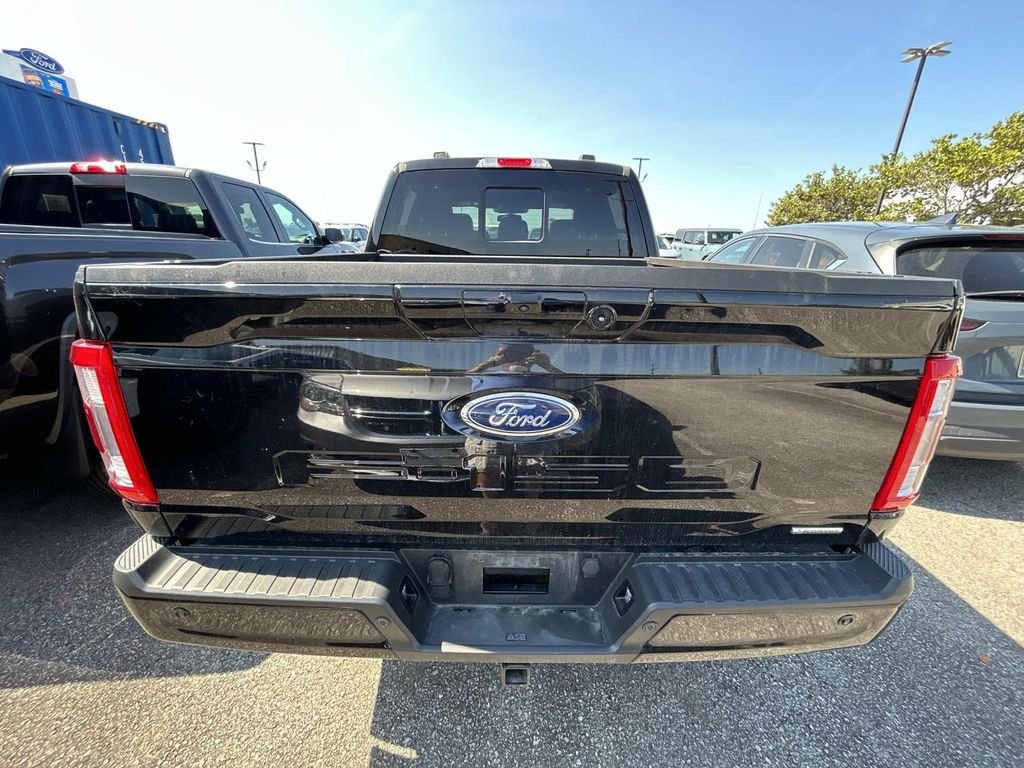 Used 2023 Agate Black Metallic Ford Lariat image 4