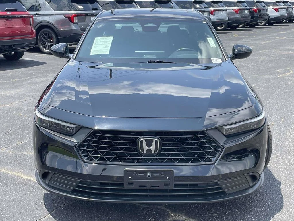 Certified Used 2025 Black Honda Sport image 8