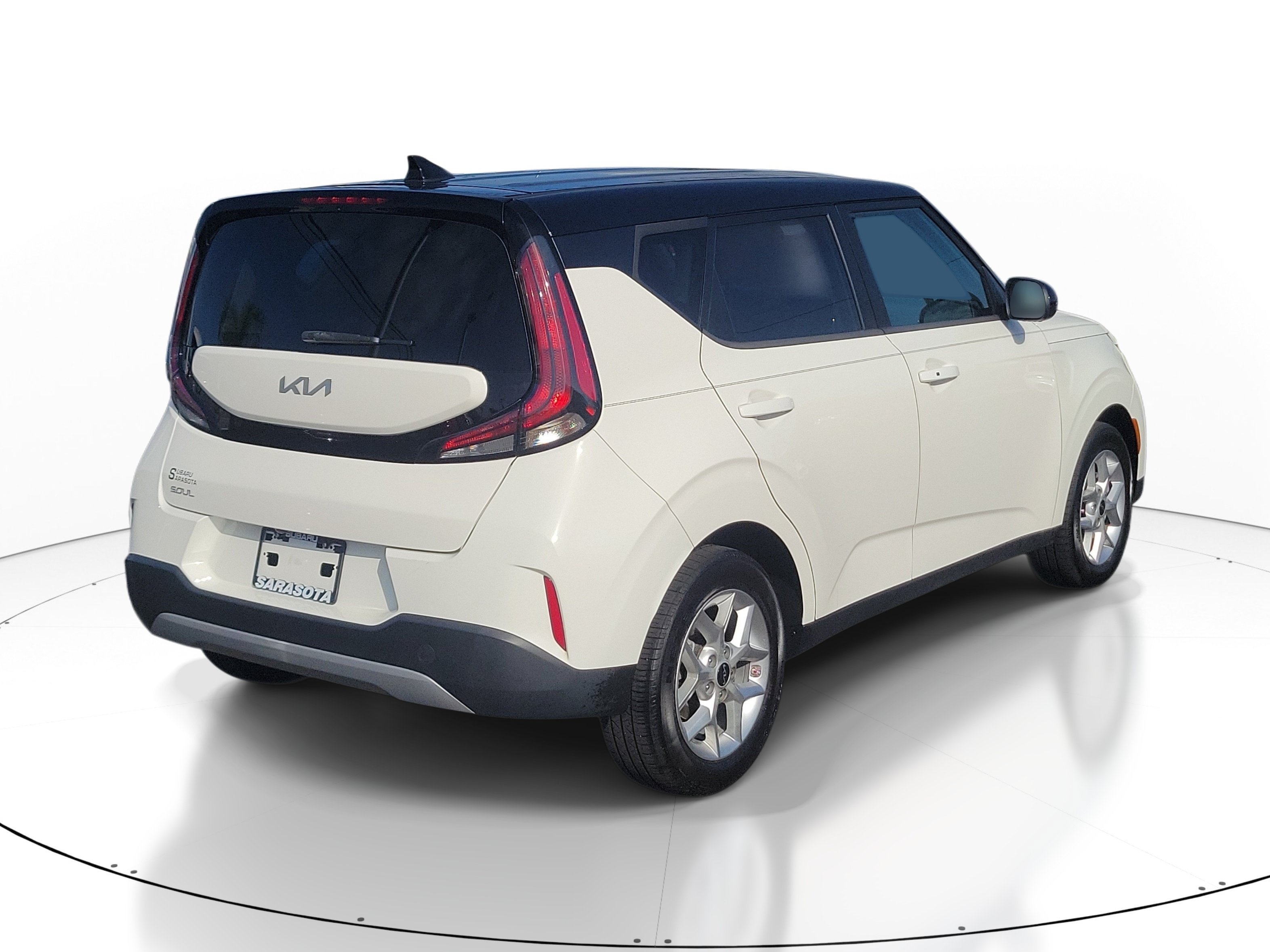 Used 2023 Clear White w/Black Roof Kia S image 6