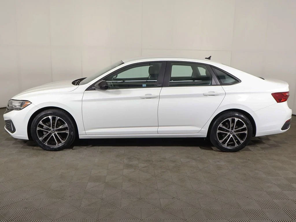 Certified Used 2023 Pure White Volkswagen 1.5T Sport image 15