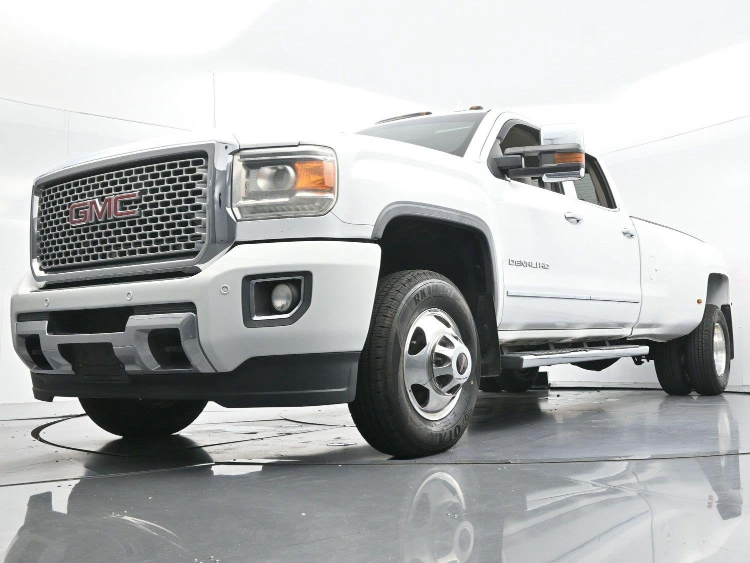 Used 2016 Summit White GMC Denali image 48