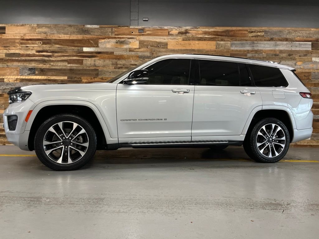 Used 2021 Silver Jeep Overland image 44