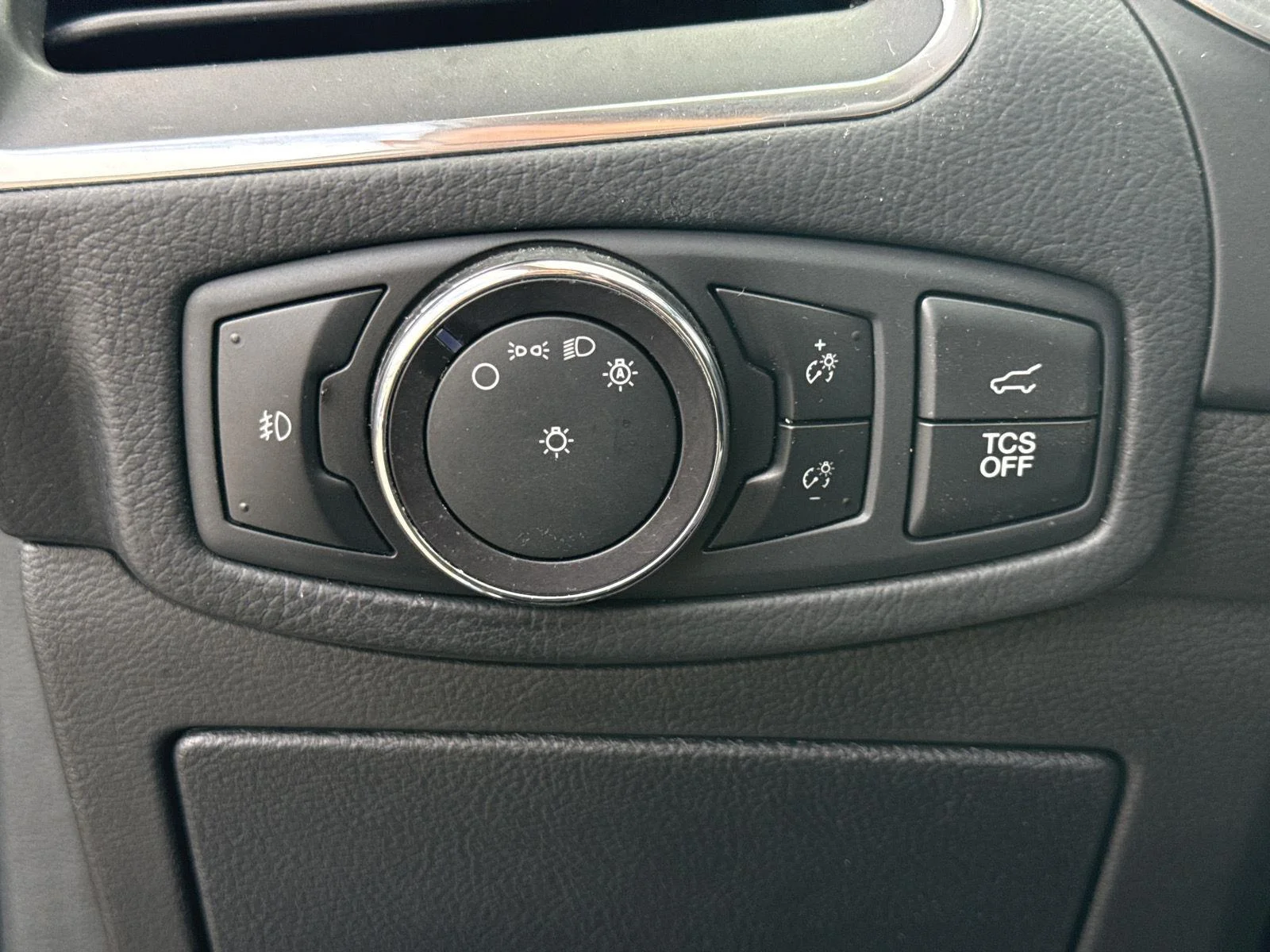 Used 2020 Dark Persian Green Ford Titanium image 17