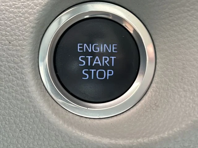 Used 2022 Silver Toyota LE image 22