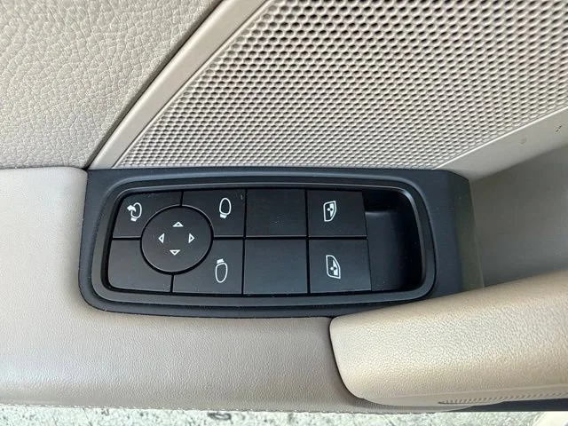 Used 2025 White Porsche Carrera image 14