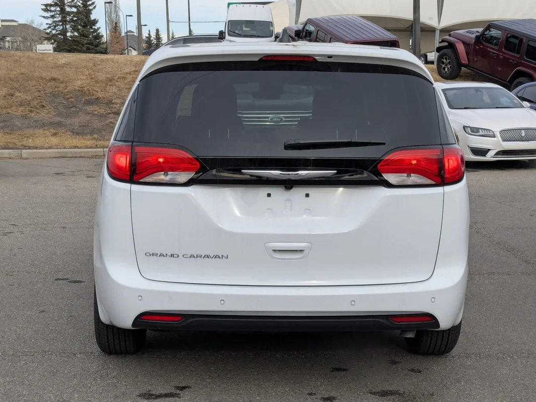 New 2026 White Chrysler SXT - - FWD - Power Liftgate - Power Sliding Doors - Leather & More! image 7