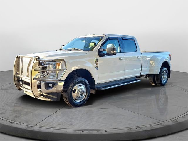 Used 2020 White Ford Lariat image 3