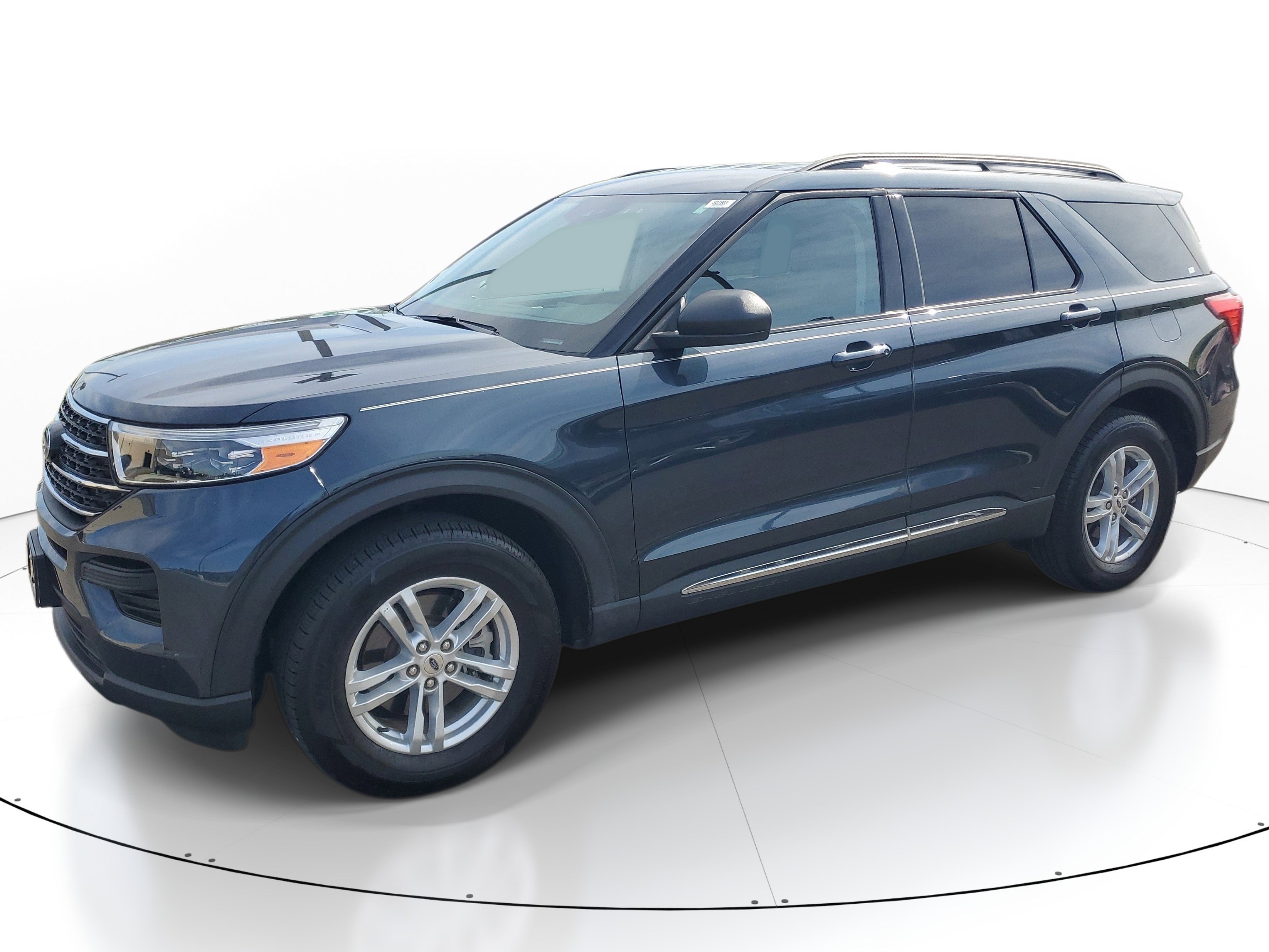 Used 2023 Blue Ford XLT image 2