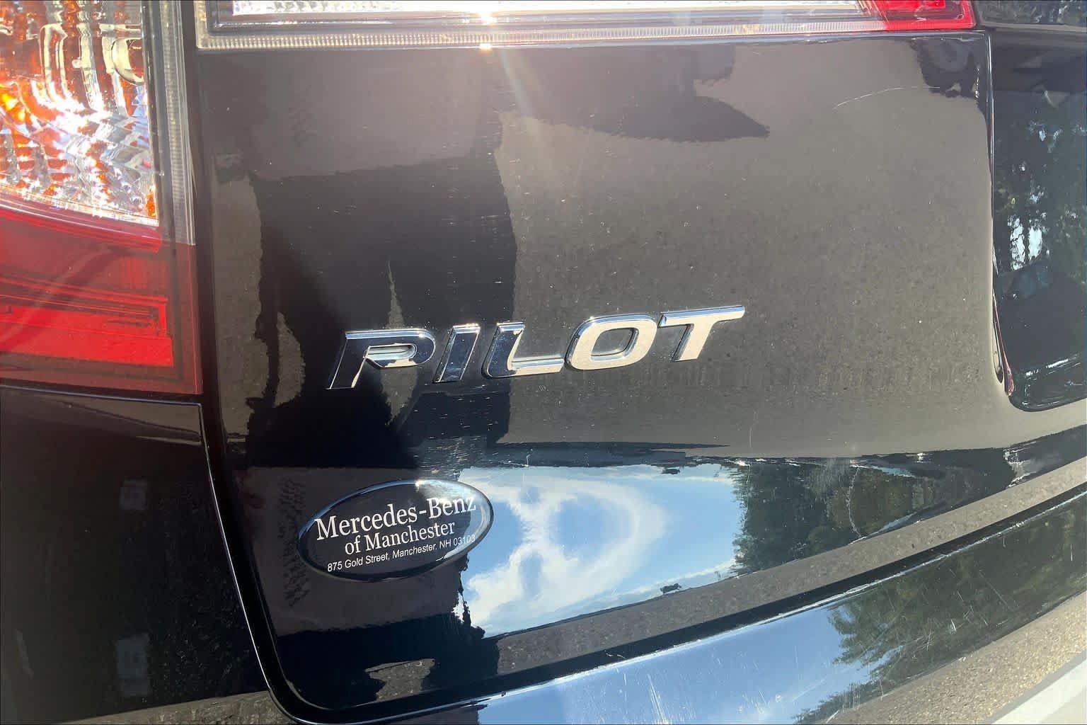 Used 2019 Crystal Black Pearl Honda Elite image 32