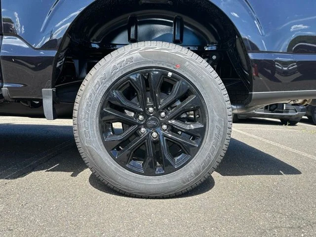 New 2026 Agate Black Metallic Ford XLT image 43