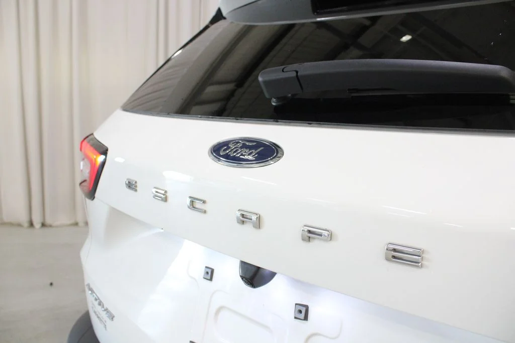 Used 2023 White Ford Active image 30