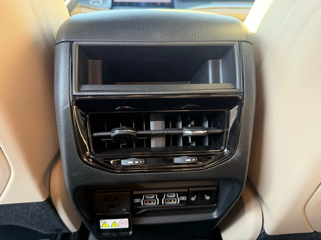 Certified Used 2024 White Jeep Limited image 36