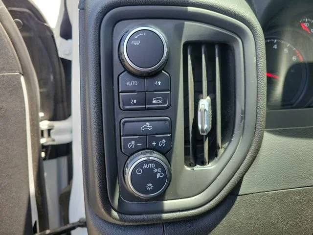 2023 Chevrolet Silverado 1500 Custom - Photo 27