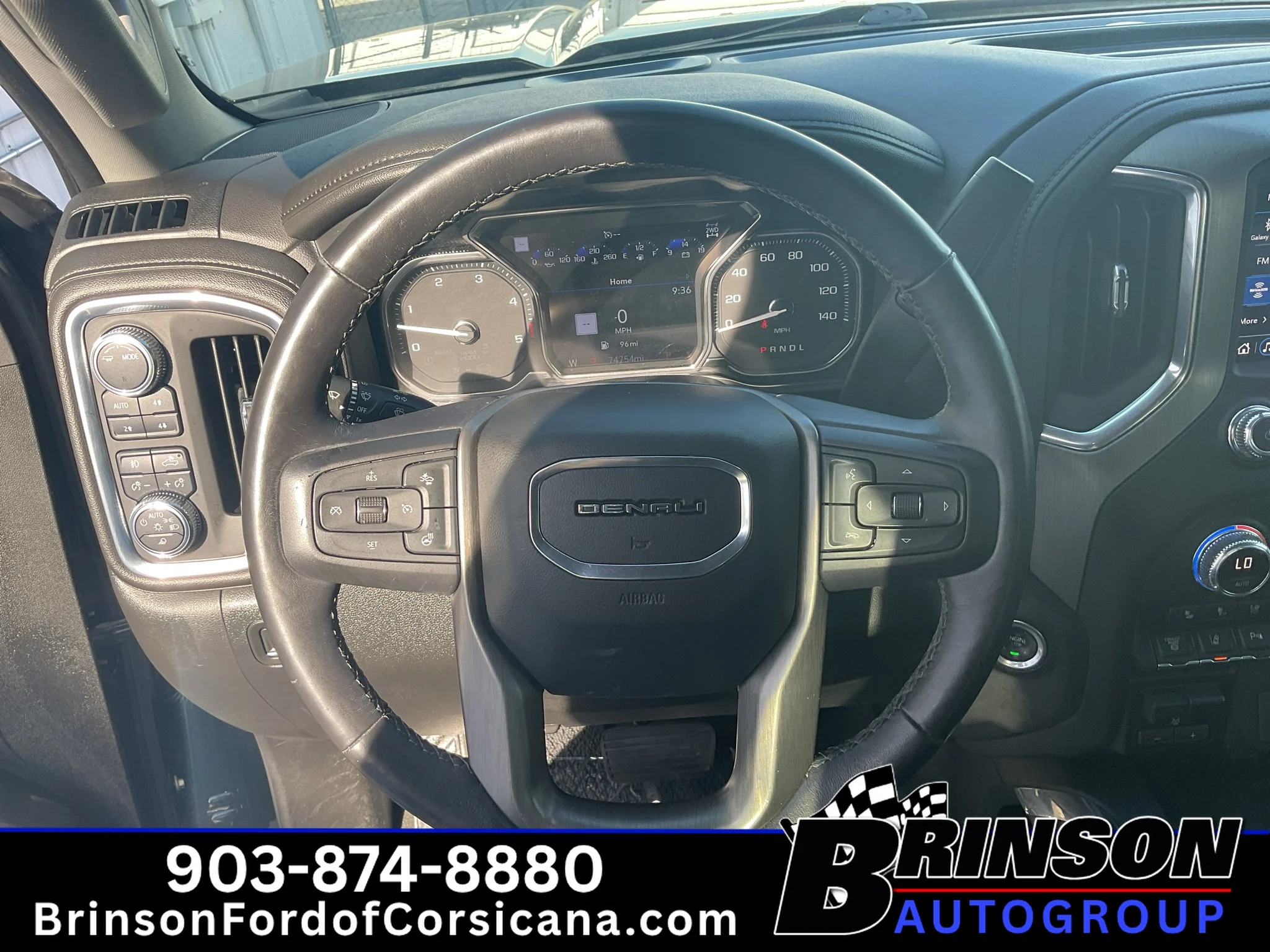 Used 2022 Onyx Black GMC Denali image 33