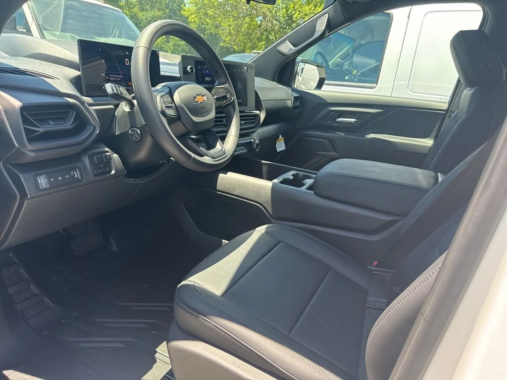 Used 2024 White Chevrolet Work Truck image 4