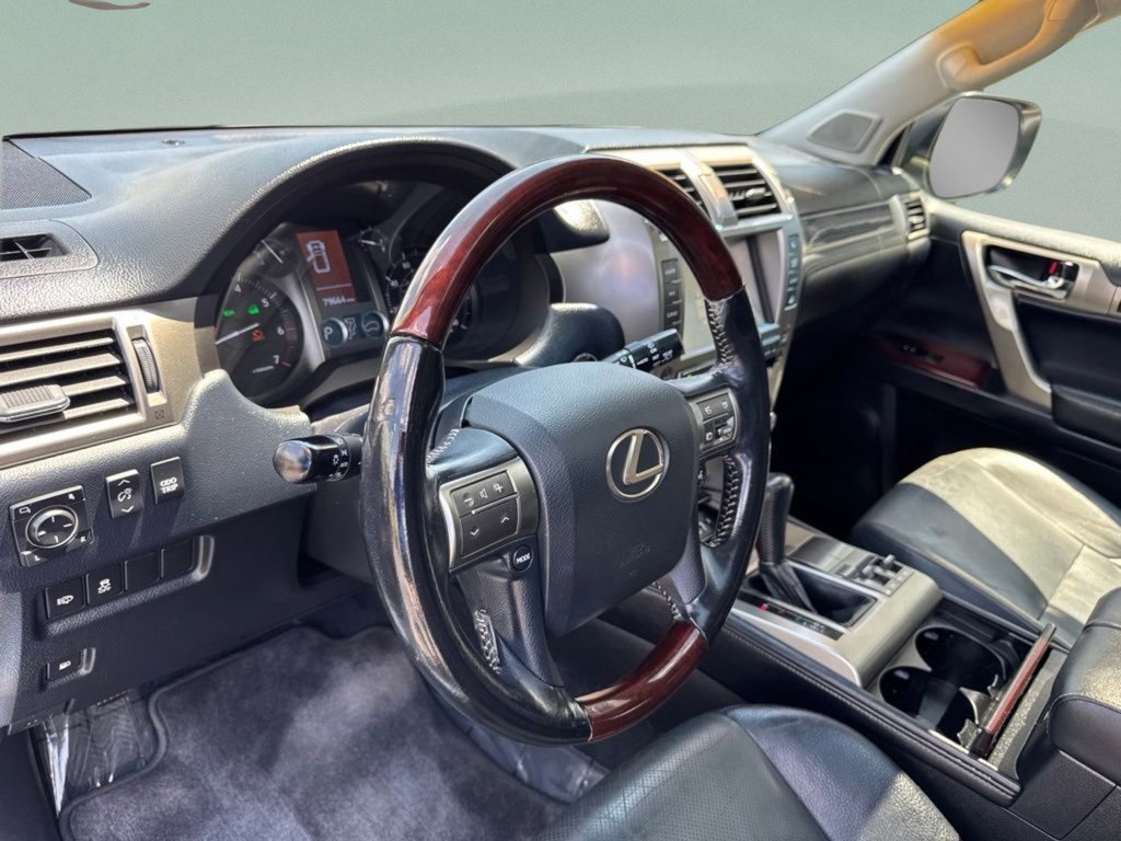 Used 2018 Silver Lexus 460 image 21