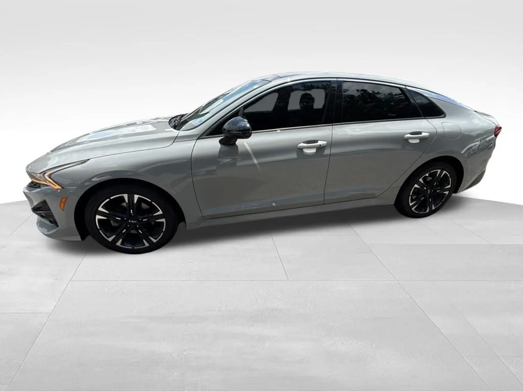 Used 2022 Gray Kia GT-Line image 2