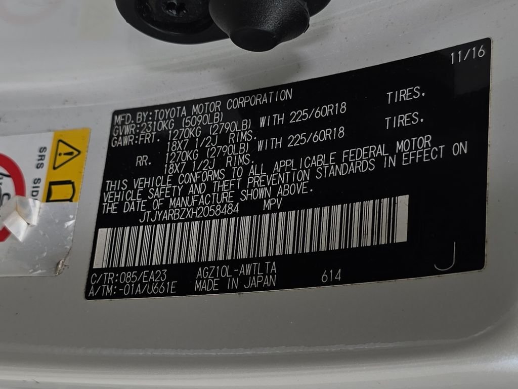Used 2017 White Lexus 200t image 33