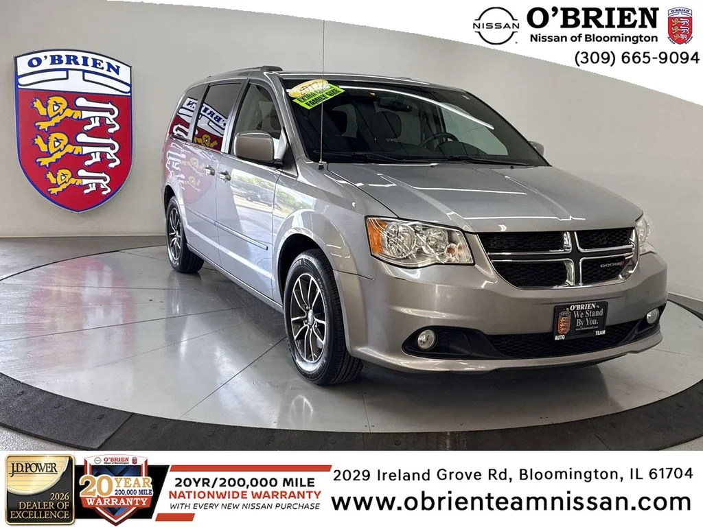 Used 2017 Billet Clearcoat Dodge SXT image 1